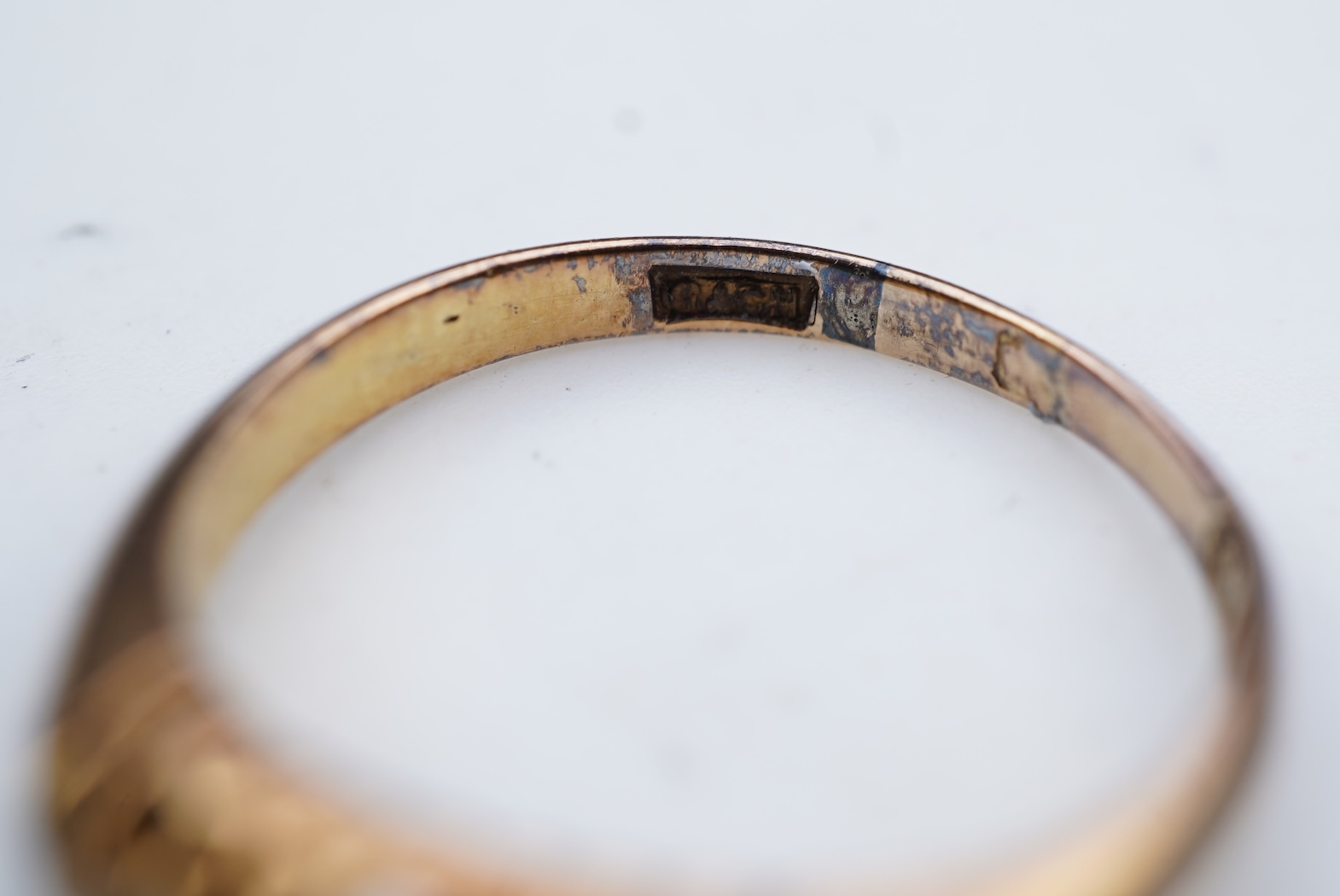 A Victorian five-stone diamond ring, late 19th century